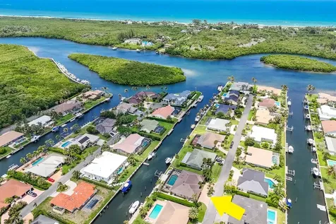 9067 SE Star Island Way Hobe Sound FL 33455