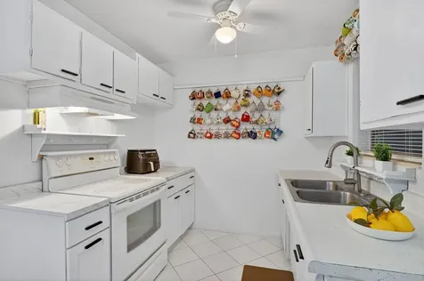 2336 Picnic Street Port Charlotte FL 33952