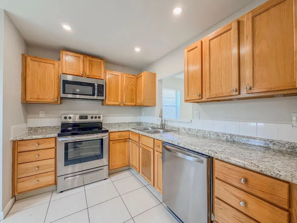 3148 N Dixie Highway Boca Raton FL 33431