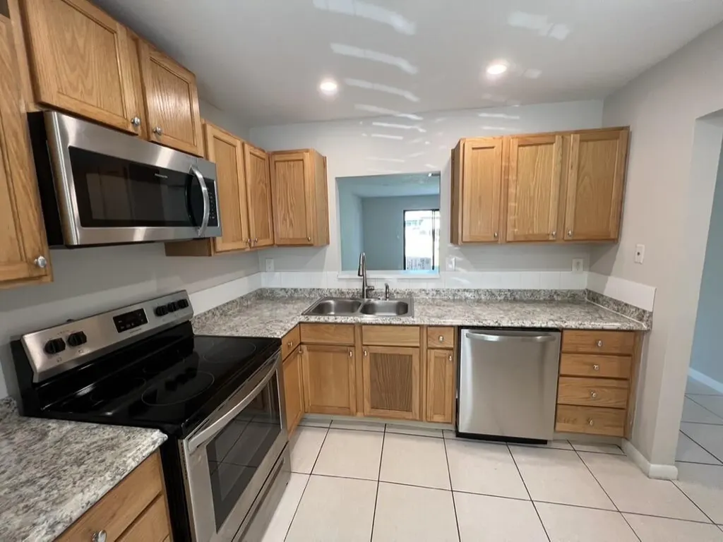 3148 N Dixie Highway Boca Raton FL 33431
