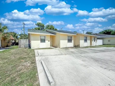 3148 N Dixie Highway Boca Raton FL 33431