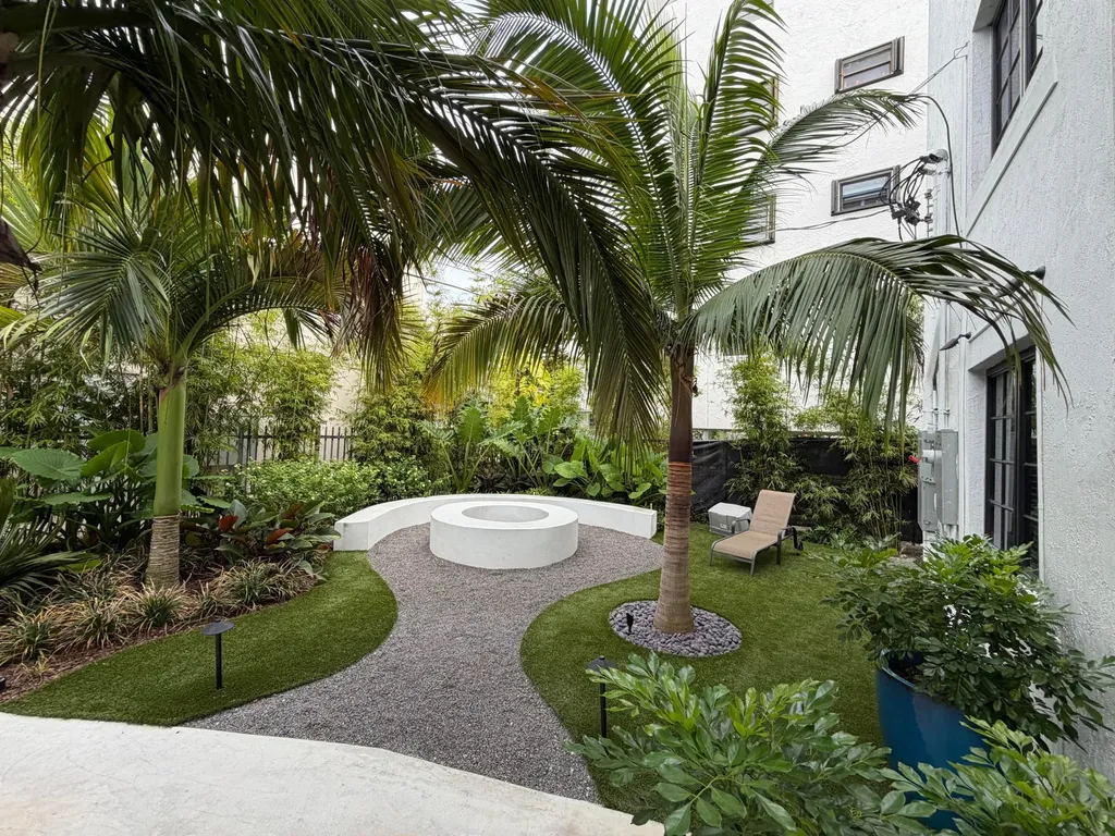1619 Jefferson Avenue Miami Beach FL 33139
