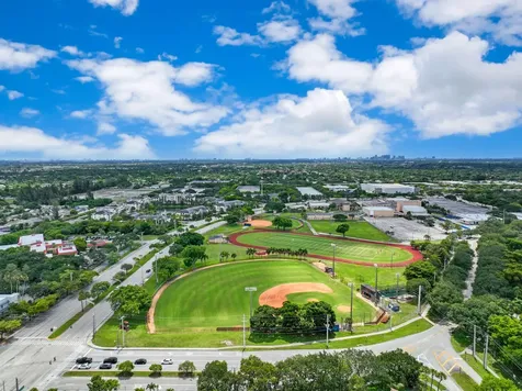 7100 NW 17th Street Plantation FL 33313