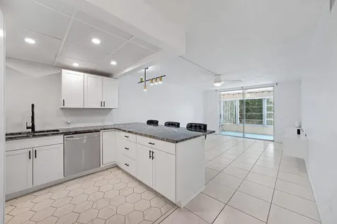 7100 NW 17th Street Plantation FL 33313