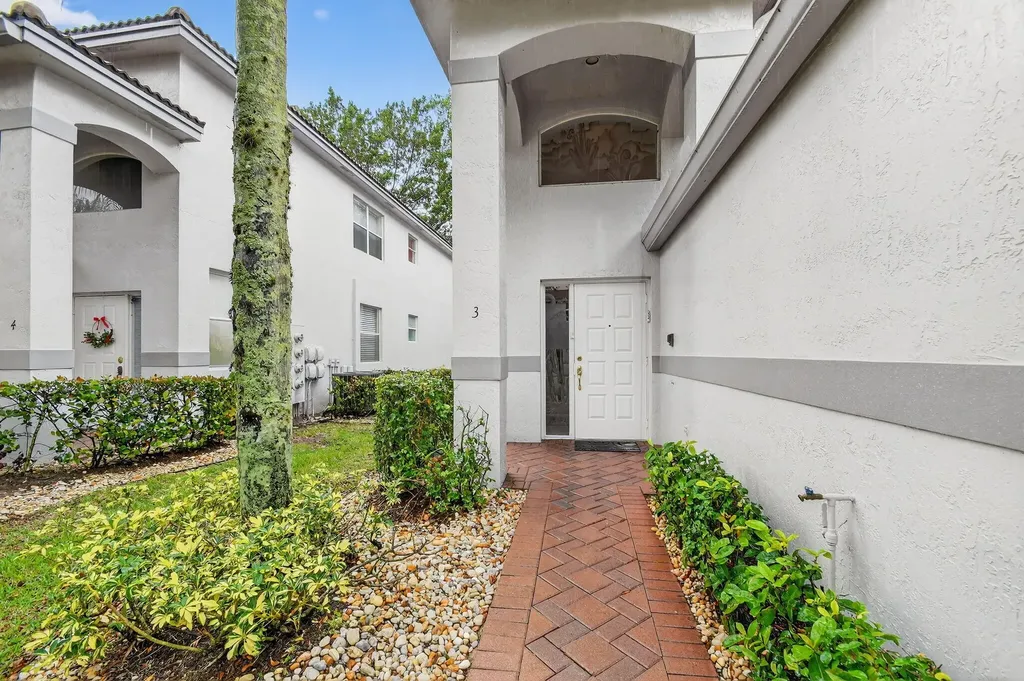 7910 Laina Lane Boynton Beach FL 33437