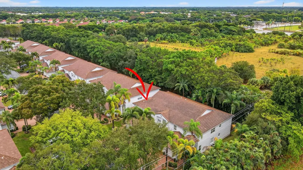 7910 Laina Lane Boynton Beach FL 33437