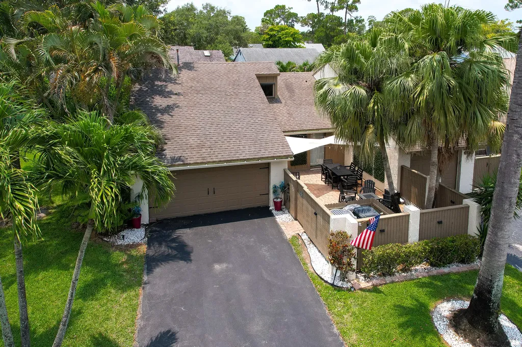 12600 Shady Pines Court Wellington FL 33414