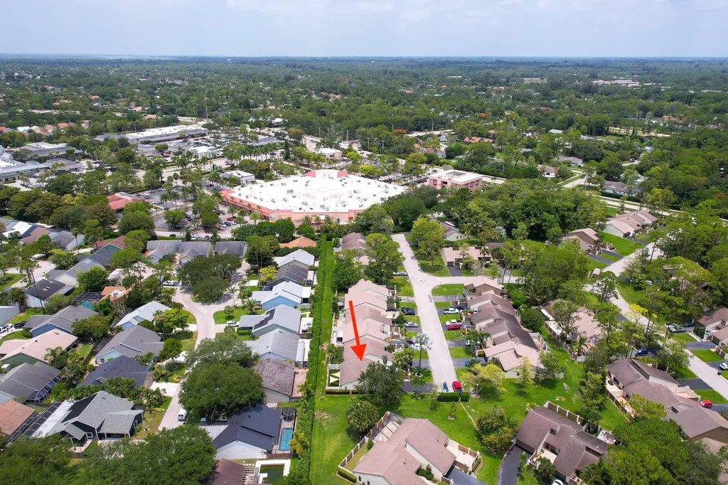 12600 Shady Pines Court Wellington FL 33414
