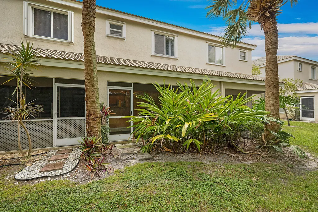4827 Palmbrooke Circle West Palm Beach FL 33417