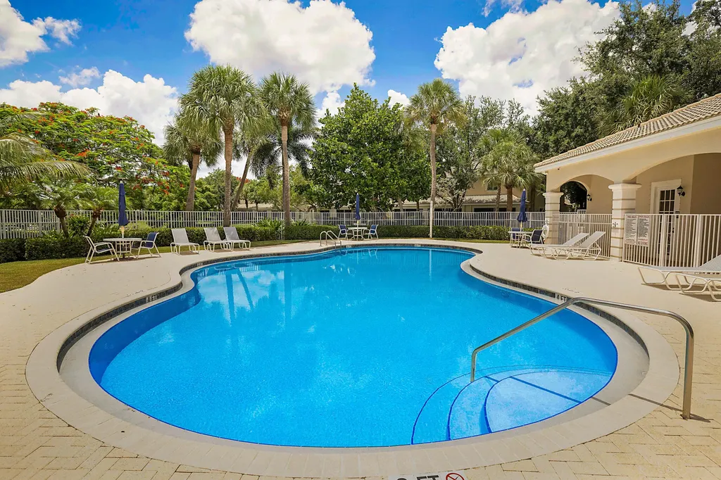 4827 Palmbrooke Circle West Palm Beach FL 33417