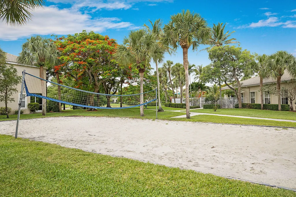 4827 Palmbrooke Circle West Palm Beach FL 33417