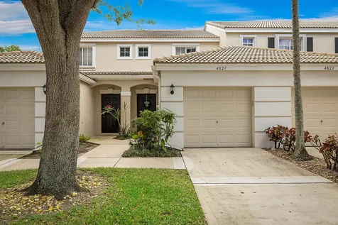 4827 Palmbrooke Circle West Palm Beach FL 33417