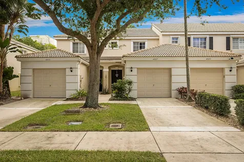 4827 Palmbrooke Circle West Palm Beach FL 33417
