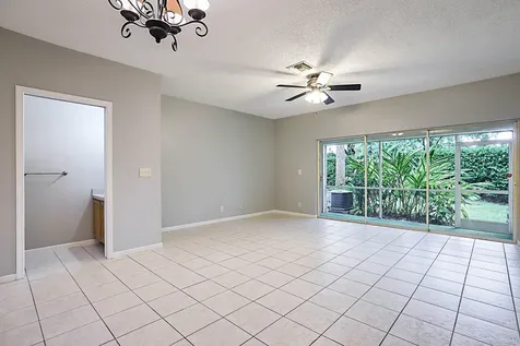 4827 Palmbrooke Circle West Palm Beach FL 33417