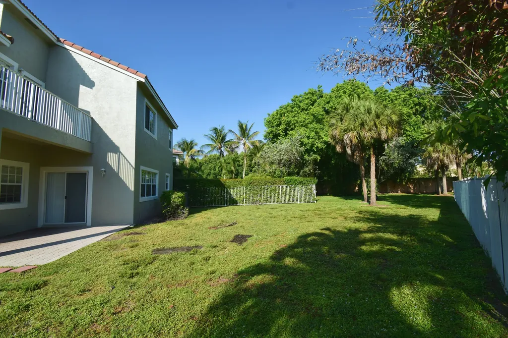 12693 NW 7th Street Coral Springs FL 33071