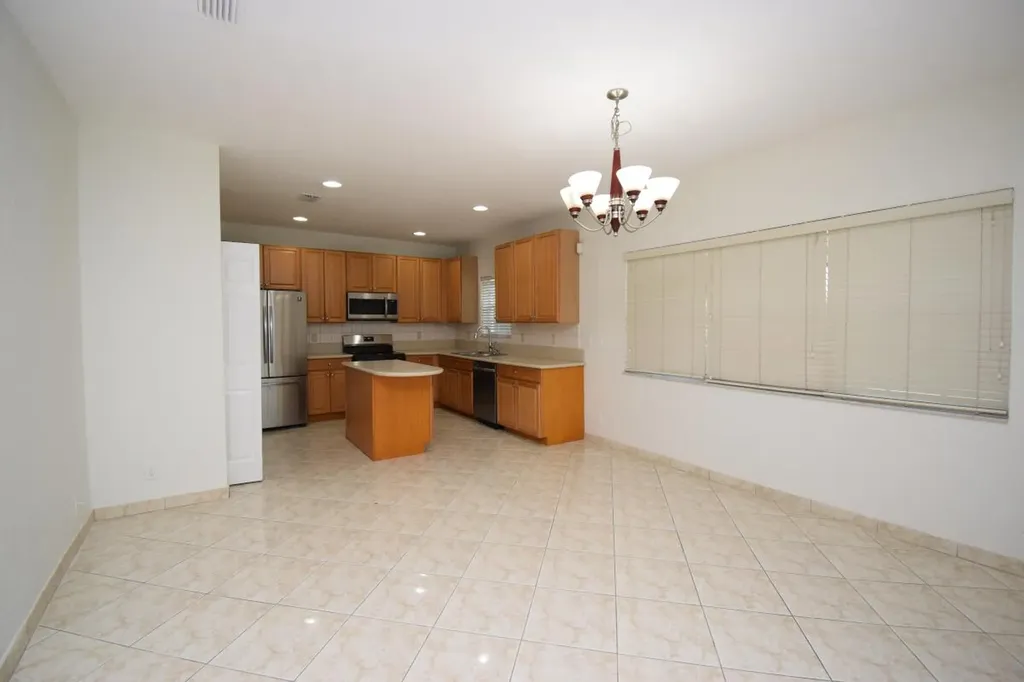 12693 NW 7th Street Coral Springs FL 33071