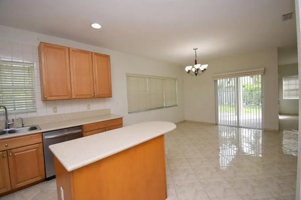 12693 NW 7th Street Coral Springs FL 33071
