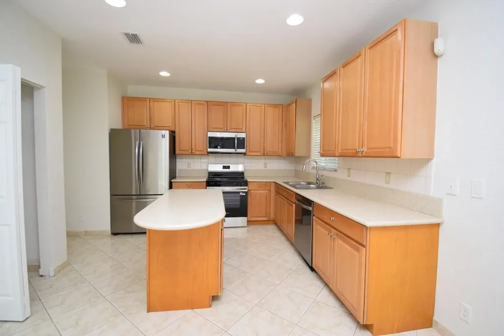 12693 NW 7th Street Coral Springs FL 33071