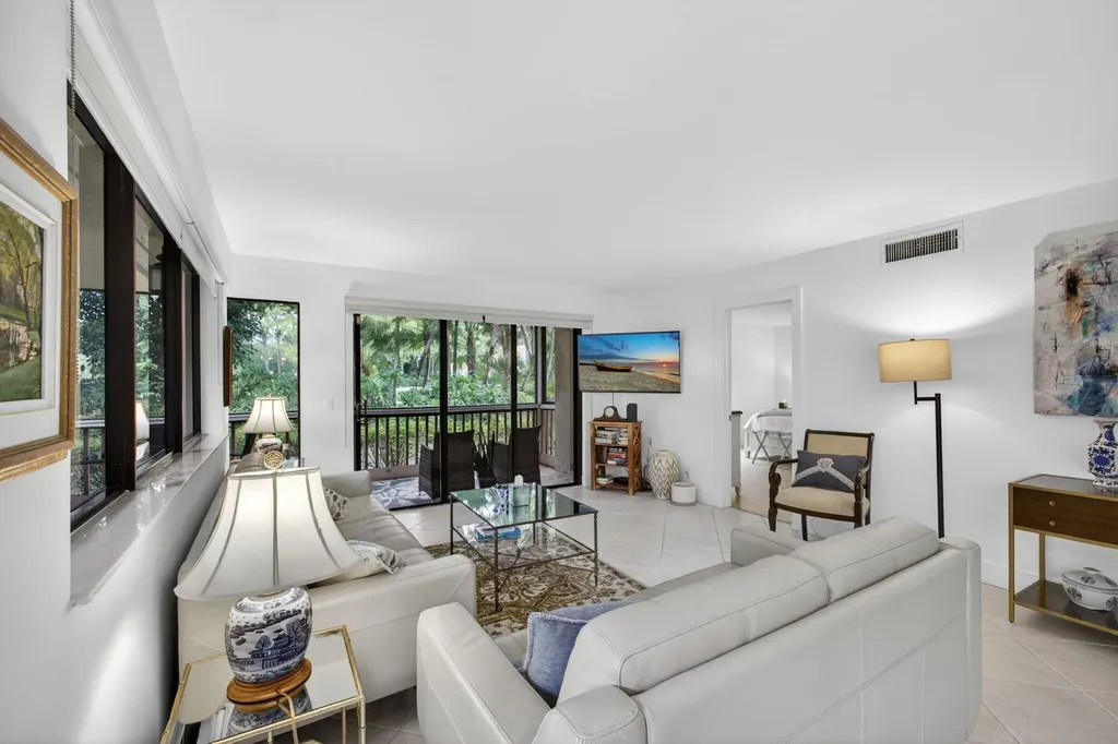 611 Brackenwood Cove Palm Beach Gardens FL 33418