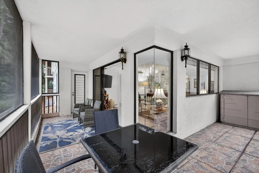 611 Brackenwood Cove Palm Beach Gardens FL 33418