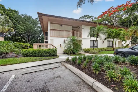 611 Brackenwood Cove Palm Beach Gardens FL 33418