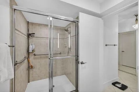 611 Brackenwood Cove Palm Beach Gardens FL 33418