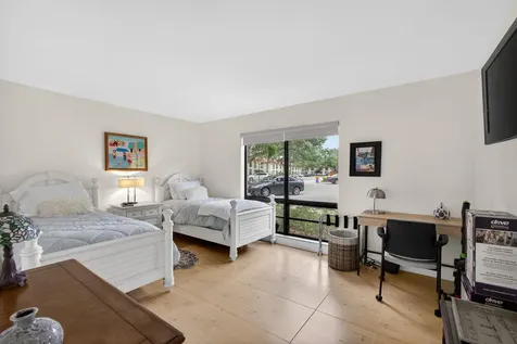 611 Brackenwood Cove Palm Beach Gardens FL 33418
