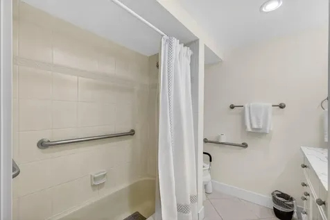 611 Brackenwood Cove Palm Beach Gardens FL 33418