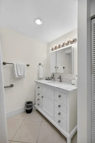 611 Brackenwood Cove Palm Beach Gardens FL 33418