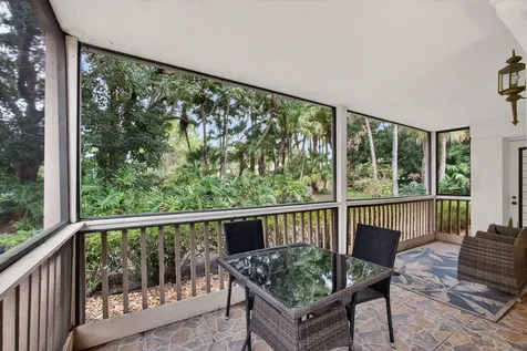 611 Brackenwood Cove Palm Beach Gardens FL 33418