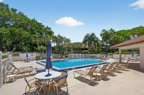 611 Brackenwood Cove Palm Beach Gardens FL 33418