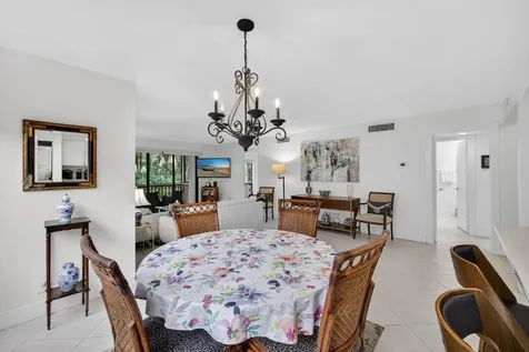 611 Brackenwood Cove Palm Beach Gardens FL 33418