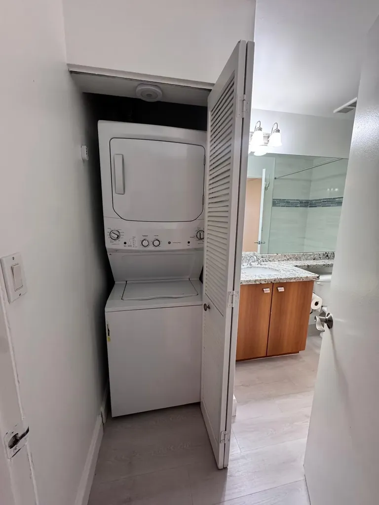 1125 Crystal Way Delray Beach FL 33444