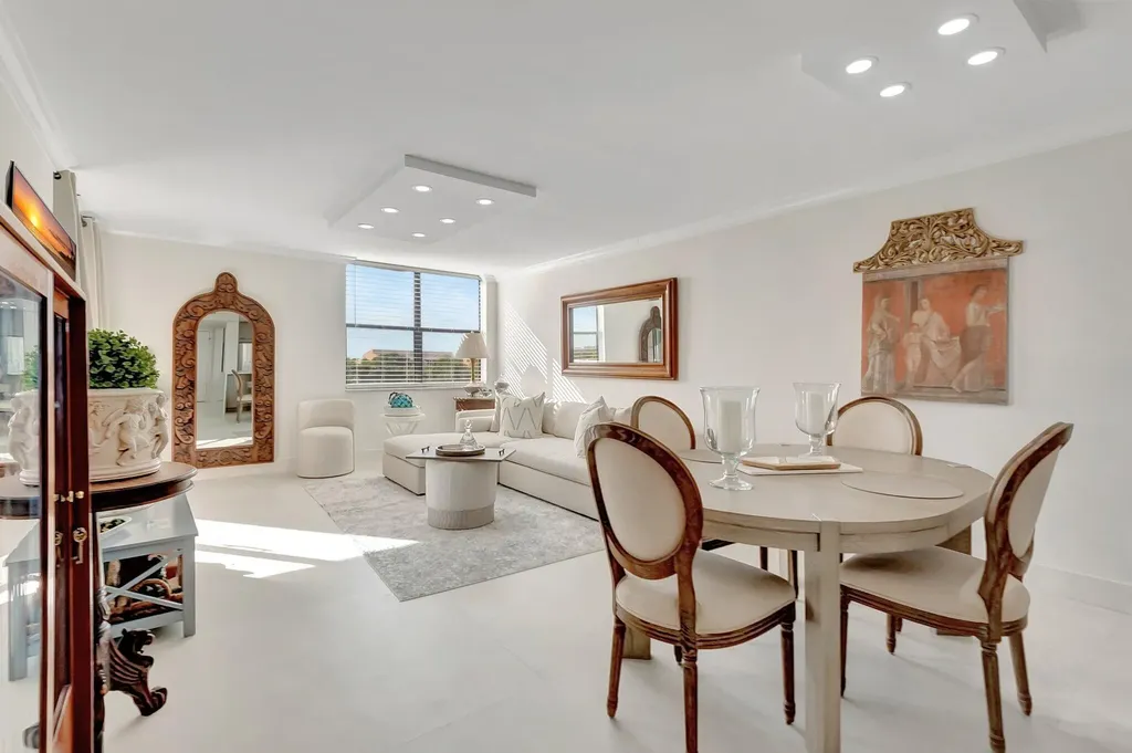 600 Egret Circle Delray Beach FL 33444