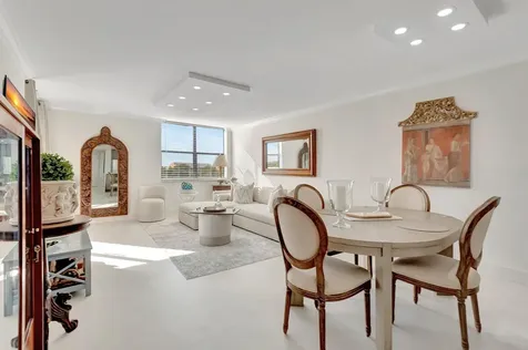 600 Egret Circle Delray Beach FL 33444