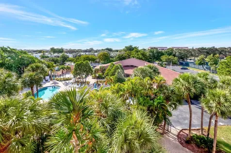 600 Egret Circle Delray Beach FL 33444