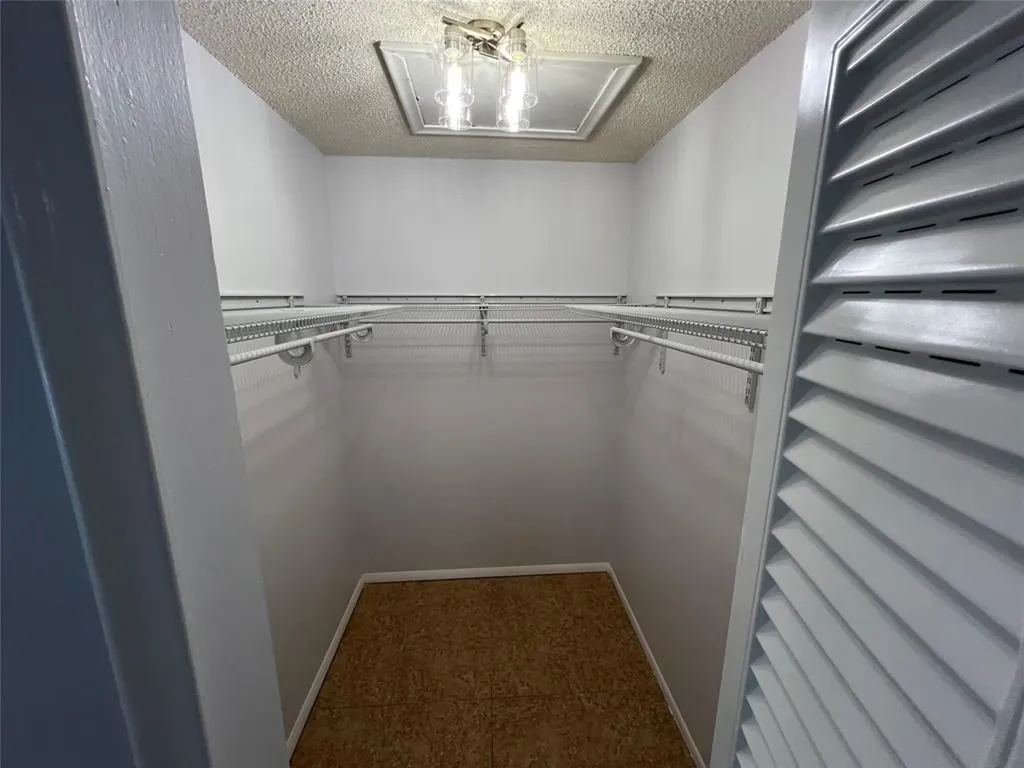 2650 NW 94th Way Sunrise FL 33322
