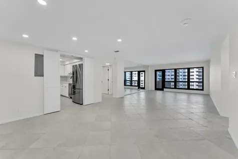 5000 N Ocean Boulevard Lauderdale By The Sea FL 33308