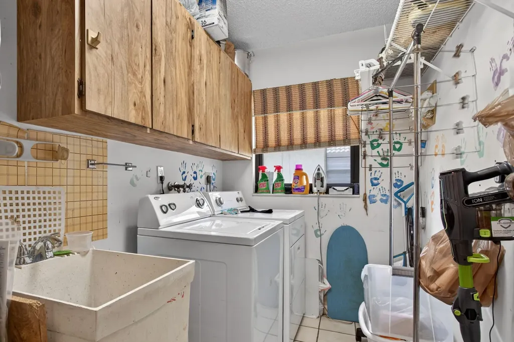 1311 NW 111th Way Coral Springs FL 33071