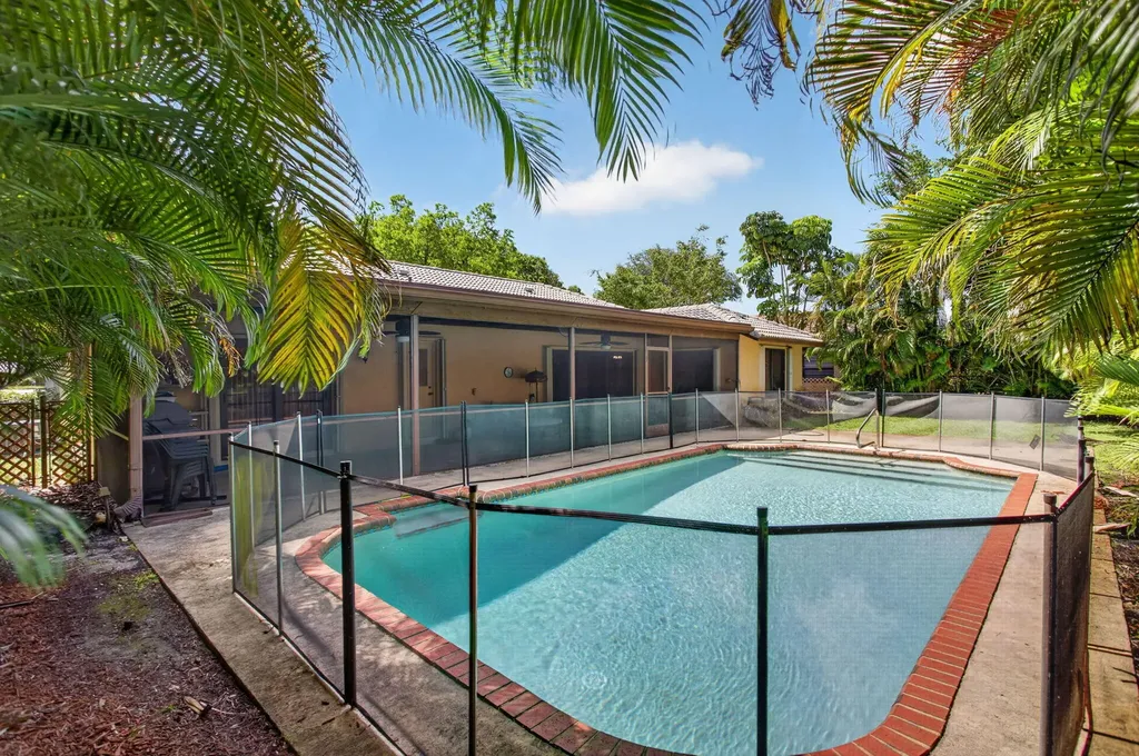 1311 NW 111th Way Coral Springs FL 33071