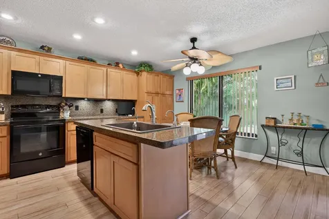 1311 NW 111th Way Coral Springs FL 33071