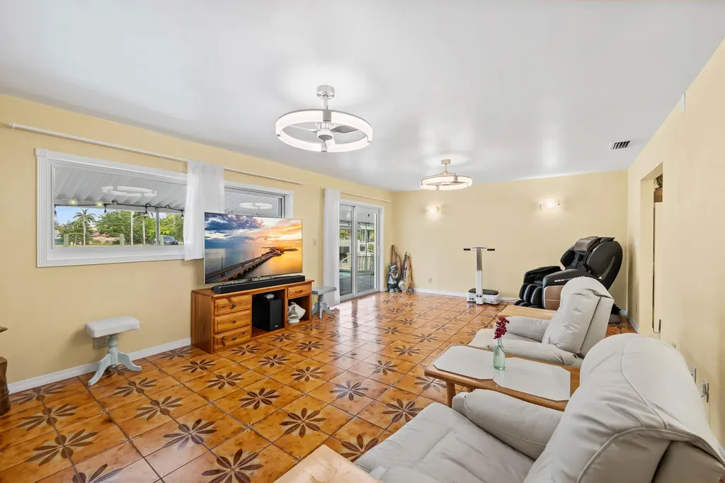 4391 SW 34th Lane Fort Lauderdale FL 33312