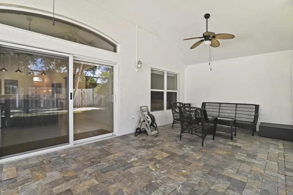 5690 Green Island Drive Lake Worth FL 33463