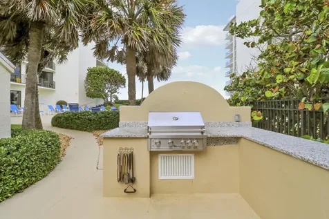 5420 N Ocean Singer Island FL 33404
