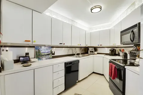 5420 N Ocean Drive Singer Island FL 33404
