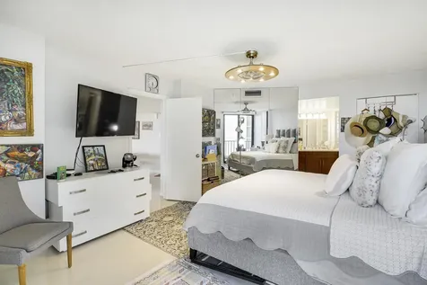 5420 N Ocean Singer Island FL 33404