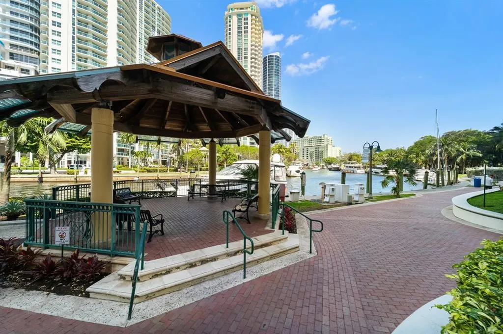 511 SE 5 Avenue Fort Lauderdale FL 33301