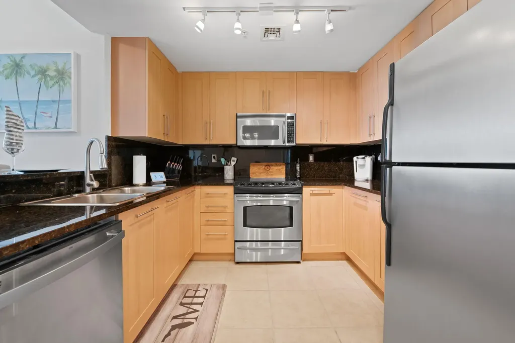 511 SE 5 Avenue Fort Lauderdale FL 33301