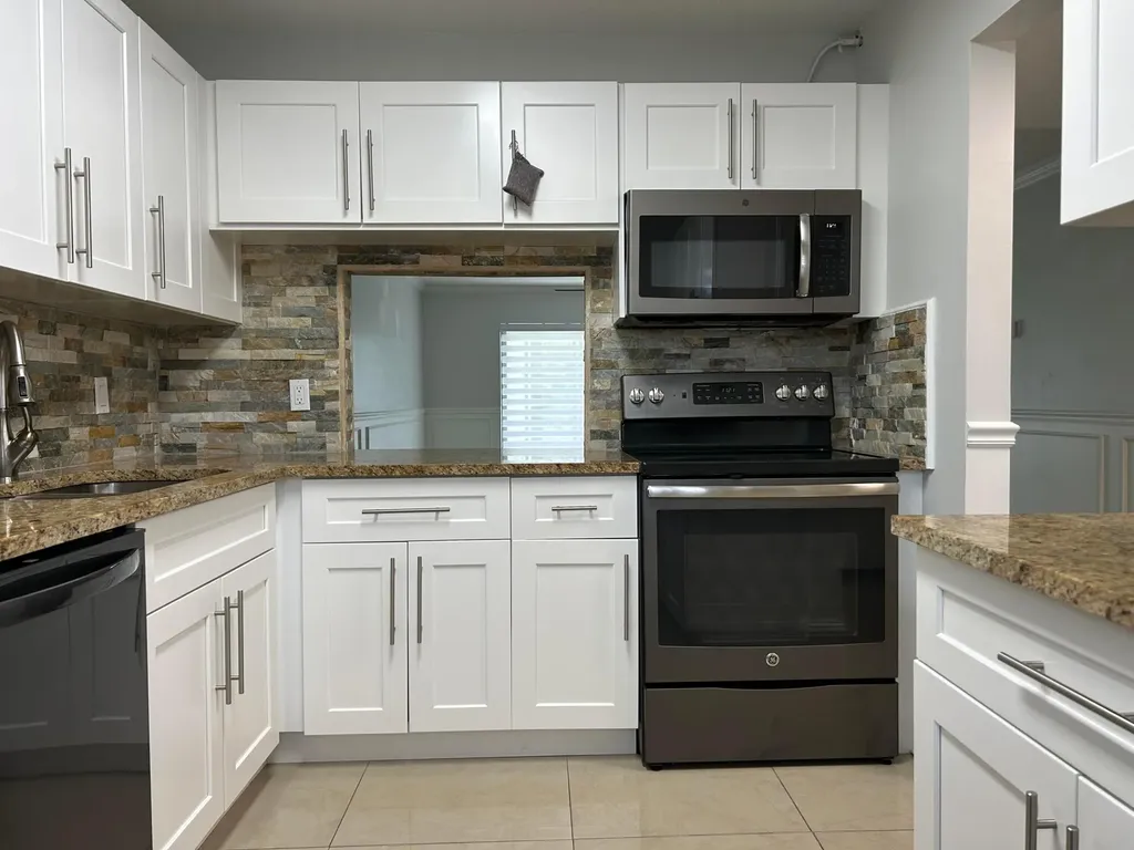 140 Lake Nancy Lane West Palm Beach FL 33411