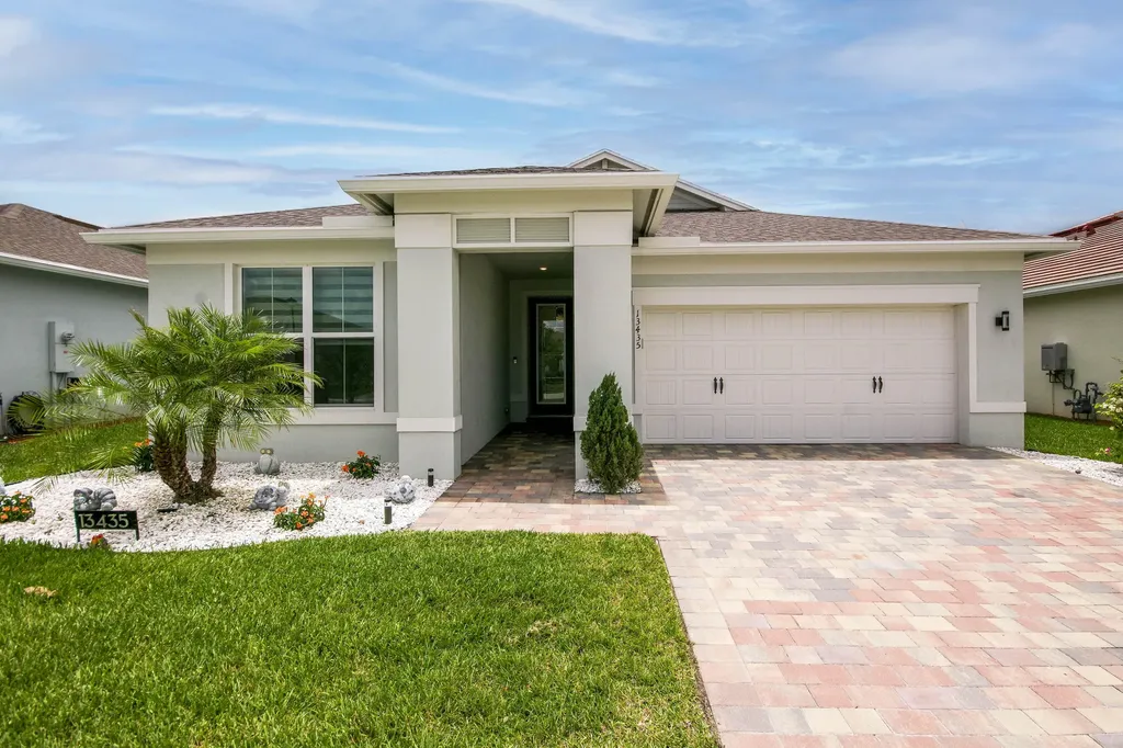 13435 SW Vermillion Circle Port St Lucie FL 34987
